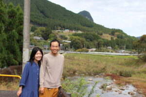 猫と田舎暮らしを満喫する元花火師夫婦